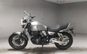 SUZUKI INAZUMA 400 GK7BA