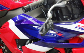HONDA CBR1000RR R 2025 SC82