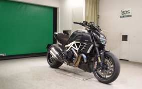 DUCATI DIAVEL AMG 2012