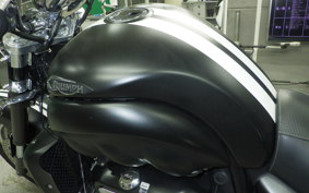 TRIUMPH ROCKET III 2015