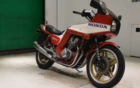 HONDA CB900F 2025 SC01
