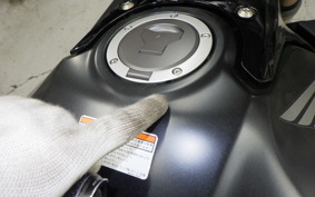 HONDA CB650R E-Clutch 2025 RH17