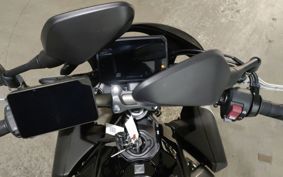 HONDA CB650R 2024 RH17
