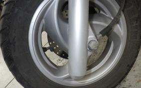 YAMAHA AXIS 125 TREET