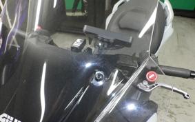 YAMAHA T-MAX 560 2025 SJ21J