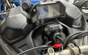 YAMAHA NIKEN 2018 RN58J