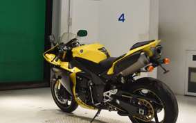 YAMAHA YZF-R1 2011