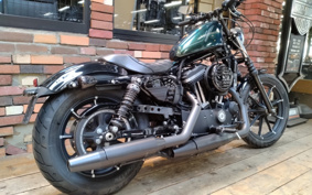 HARLEY XL883N 2018 LE2