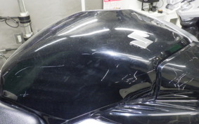 SUZUKI GSR250