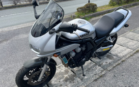 YAMAHA FZ400 1997 4YR
