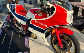 HONDA CB1100R C 2001 SC08