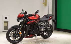 TRIUMPH STREET TRIPLE RS 2024