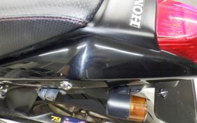 HONDA VTR 250 Gen. 2 MC33
