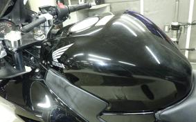 HONDA CBR250R GEN 3 MC41