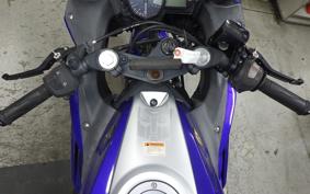YAMAHA YZF-R25