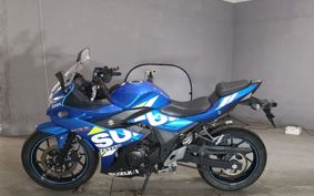 SUZUKI GSX250 R DN11A
