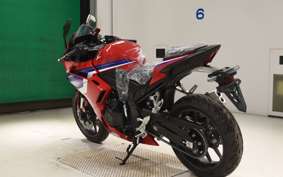 HONDA CBR400R E-Clutch 2026 NC65