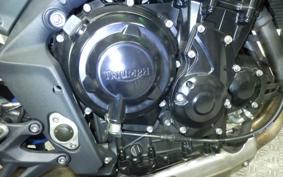 TRIUMPH STREET TRIPLE 85 2013