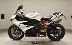 TRIUMPH DAYTONA 675 R 2015