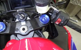 HONDA CBR600RR 2021 PC40