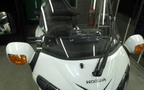 HONDA GL 1800 GOLD WING 2013 SC68