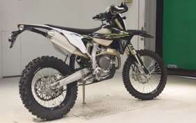 TRIUMPH TF250-E 2014