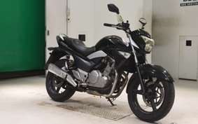 SUZUKI GSR250 2025