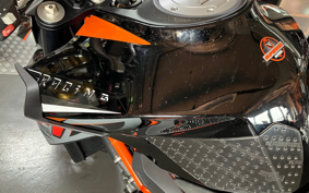 KTM 1290S-DUKE-R 2014 V3940