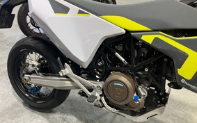 OTHER HUSQUARNA 701 SUPERMOTO 2024 701UV47