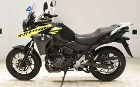 SUZUKI Vｽﾄﾛｰﾑ250A 1998