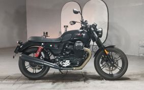MOTO GUZZI V7 STONE 2021 ..