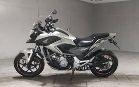 HONDA NC700X RC63