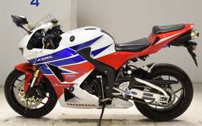 HONDA CBR600RR GEN 3 PC40