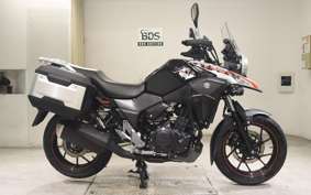 SUZUKI Vｽﾄﾛｰﾑ250A 2000
