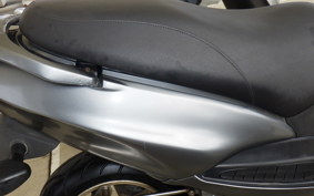 SUZUKI AVENIS 125 CF43A