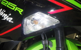 KAWASAKI ZX-25R ZX250E