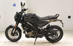 HUSQVARNA SVARTPILEN 125 2004