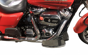 HARLEY FLRT 2017 MCC