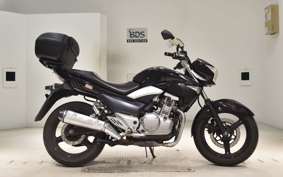 SUZUKI GSR250