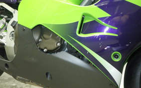 KAWASAKI ZX900R NINJA 2000 ZX900E