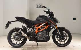 KTM 390 DUKE 2025