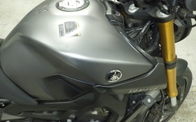 YAMAHA MT-09 RN34J