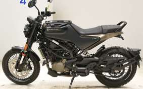 HUSQVARNA SVARTPILEN 125