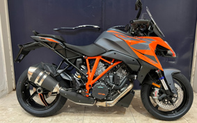 KTM 1290 SUPER DUKE 2024 V6940