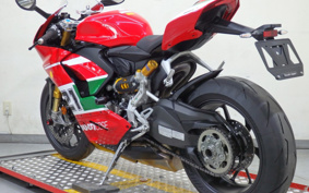 DUCATI PANIGA-REV2 BAYLISS 1ST CHAMPION  2024 1H00