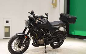 HUSQVARNA SVARTPILEN 125 2025