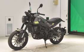 BENELLI レオンチーノ250