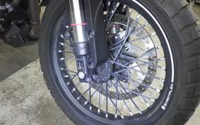 HUSQVARNA SVARTPILEN 401 2023
