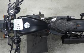 HARLEY XL883N 2013