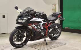 KAWASAKI ZX-25R 1999 ZX250E